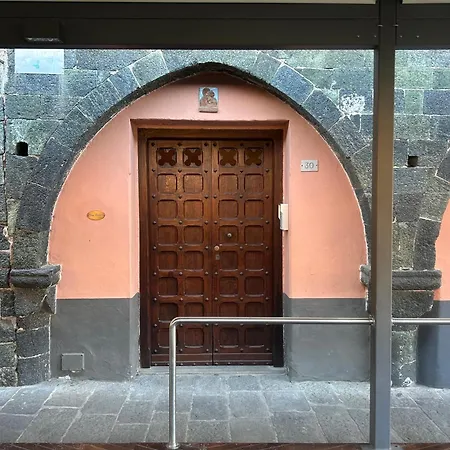 Charme Up To 6ppl 20 Steps To The Water In The Center Levanto
